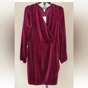 NINE WEST SIZE XL BURGUNDY  LONG SLEEVES WRAP VELVET V-NECK Ps2